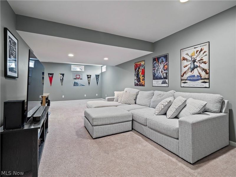 9202 Lake View Drive, Olmsted Falls, OH 44138 Photo 31