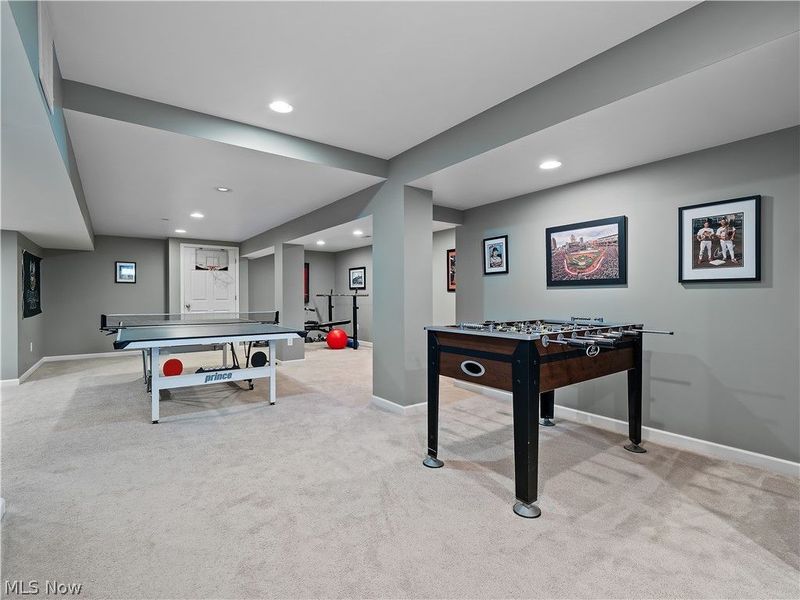 9202 Lake View Drive, Olmsted Falls, OH 44138 Photo 37