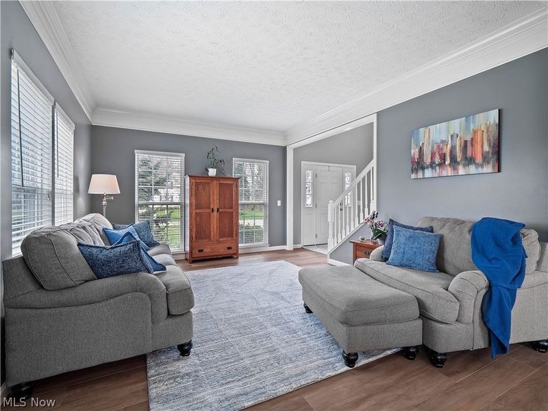 9202 Lake View Drive, Olmsted Falls, OH 44138 Photo 8