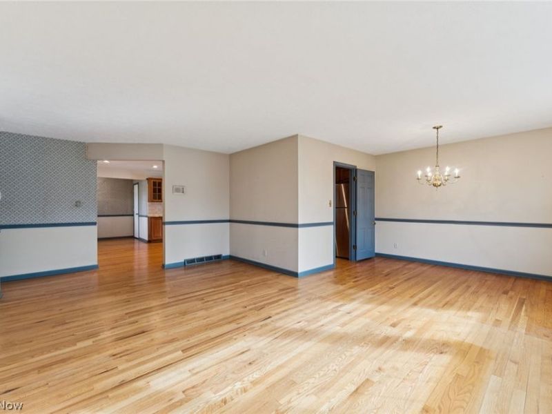 5643 Park Ridge Drive, North Olmsted, OH 44070 Photo 18