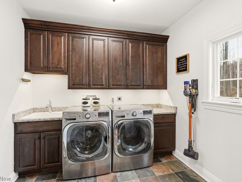 7480 Faraway Trail, Chagrin Falls, OH 44023 Photo 19