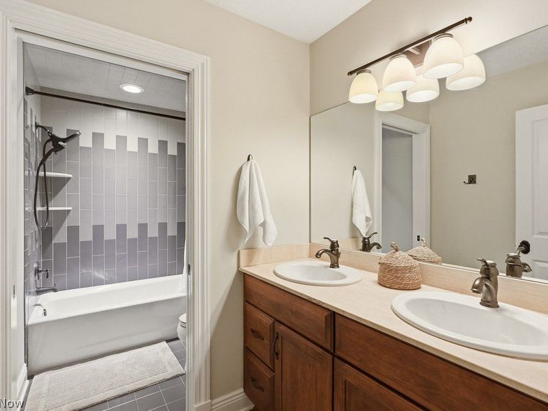 7480 Faraway Trail, Chagrin Falls, OH 44023 Photo 26