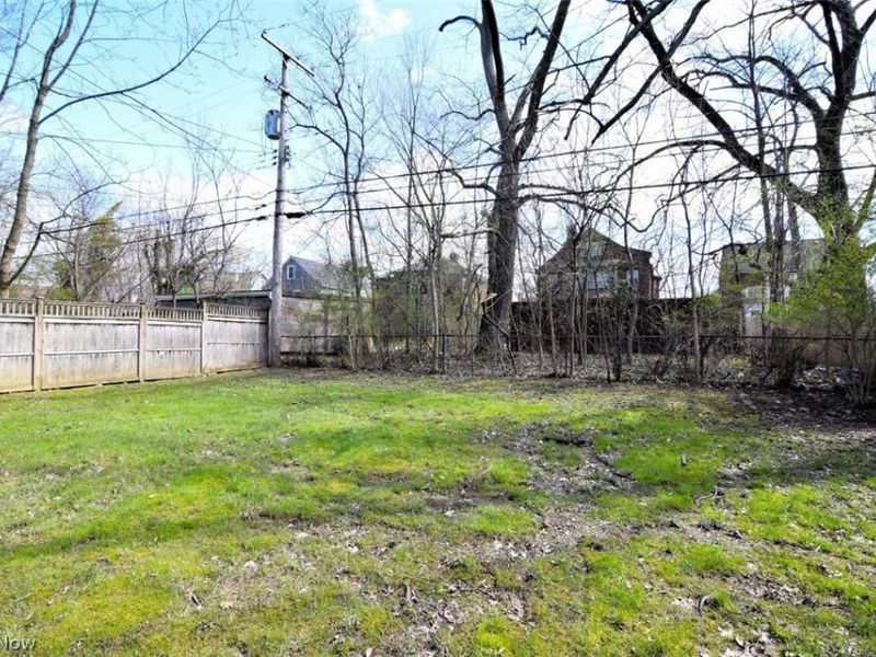 2339 Canterbury Road, University Heights, OH 44118 Photo 30