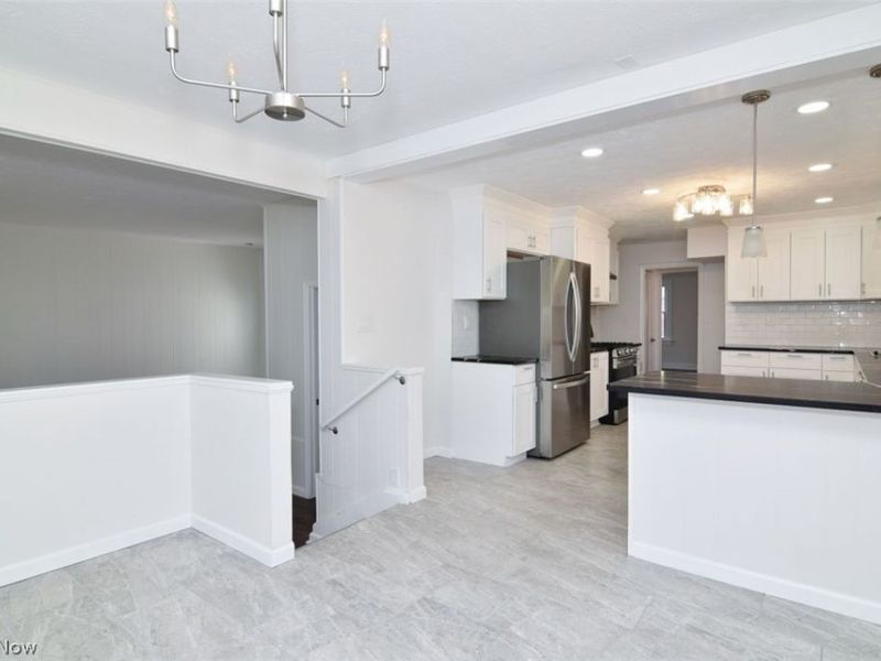 2339 Canterbury Road, University Heights, OH 44118 Photo 5