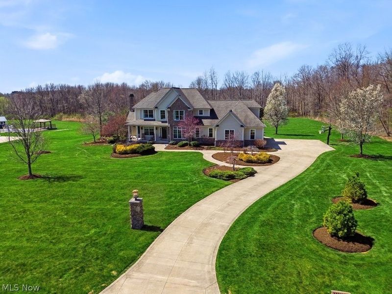 2566 Morning Star Drive, Hinckley, OH 44233 Photo 2