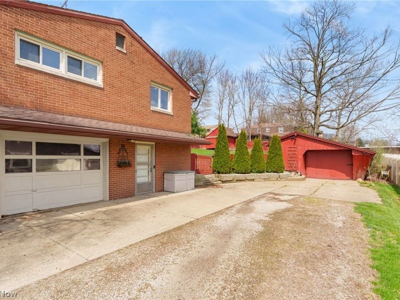 311 Rose Lane Street SE, North Canton, OH 44720 Photo 18