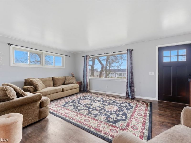 311 Rose Lane Street SE, North Canton, OH 44720 Photo 5