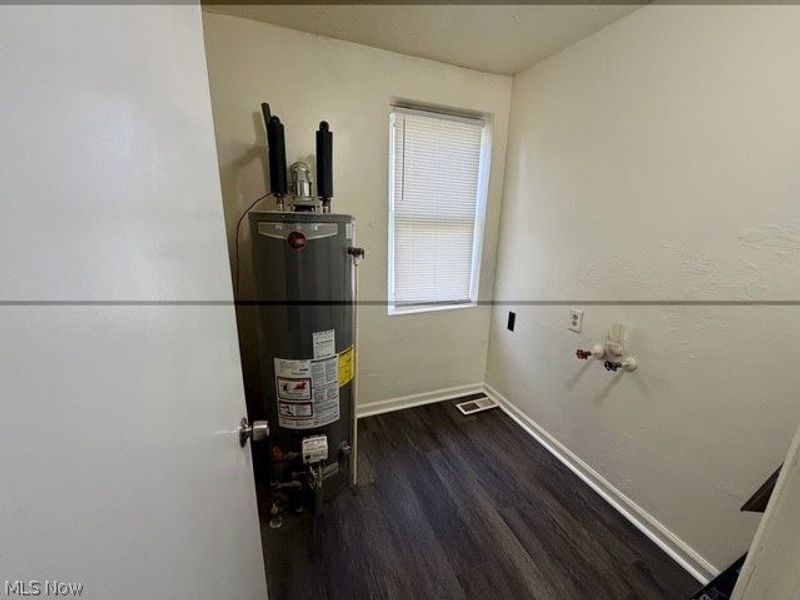 442 Frank Avenue, Barberton, OH 44203 Photo 12