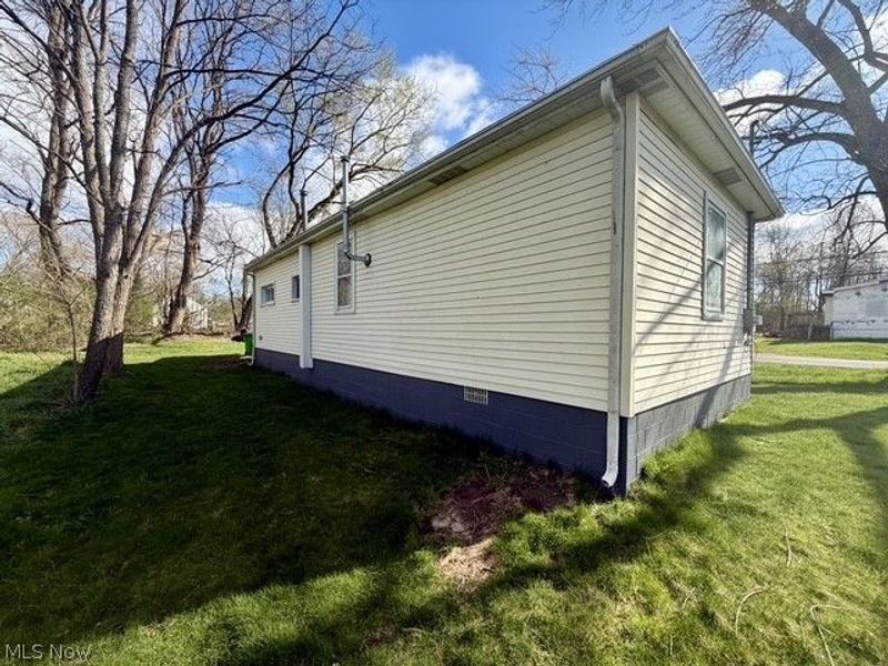 442 Frank Avenue, Barberton, OH 44203 Photo 13