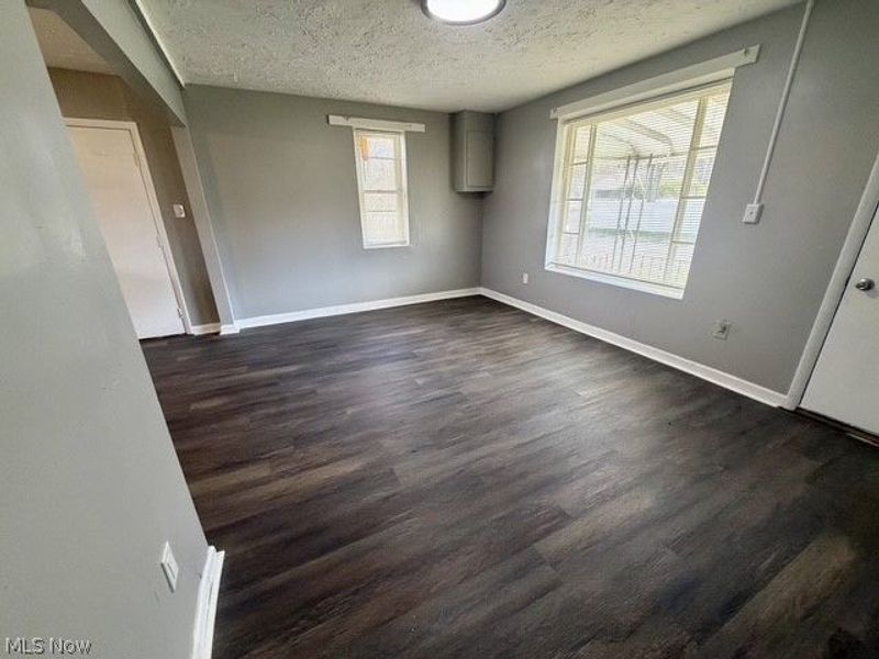 442 Frank Avenue, Barberton, OH 44203 Photo 2