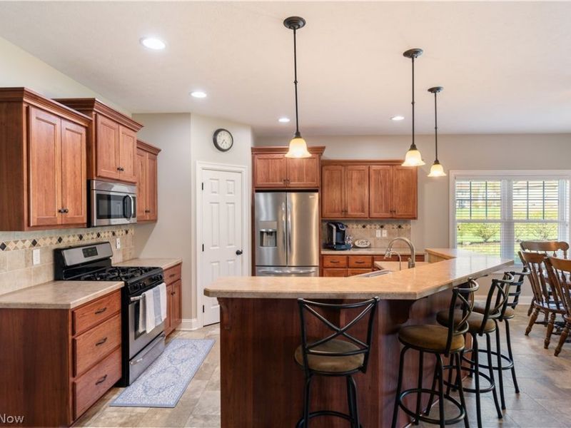 7788 Sandpiper Avenue NW, North Canton, OH 44720 Photo 10