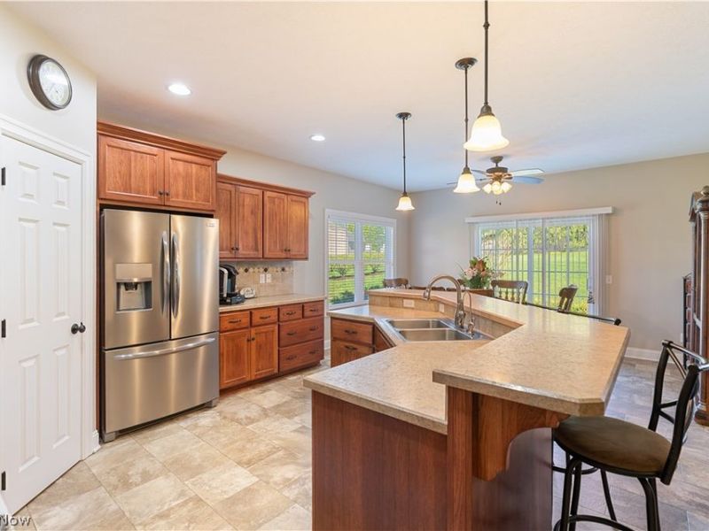 7788 Sandpiper Avenue NW, North Canton, OH 44720 Photo 9