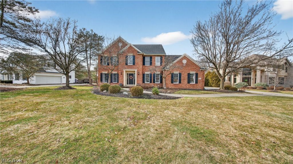 1010 Orchard Lane, Broadview Heights, OH 44147