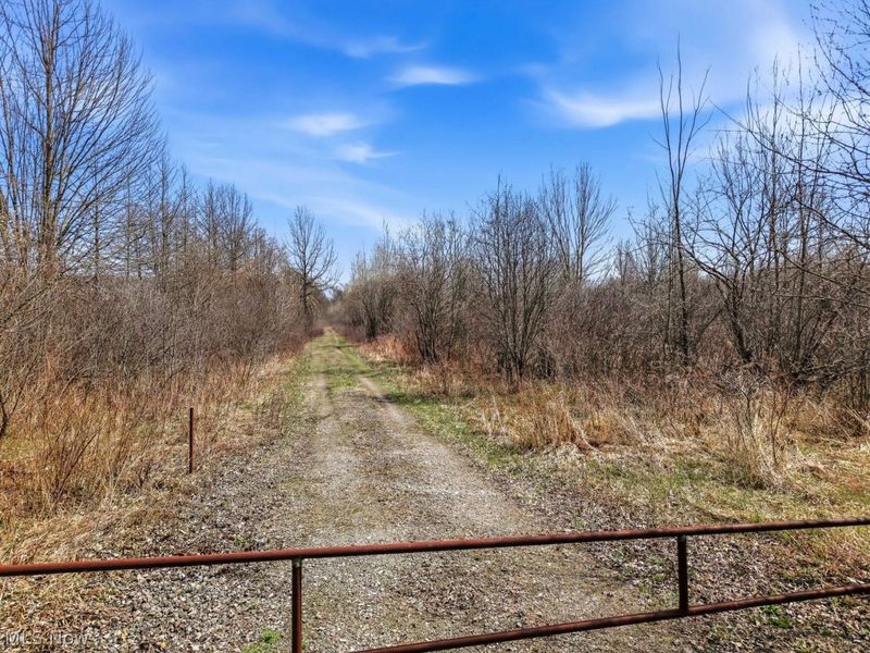 V/L Coitsville-Hubbard Road, Youngstown, OH 44505 Photo 9