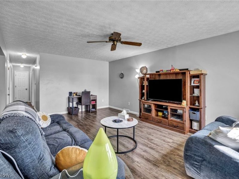 2805 Shelburn Avenue, Akron, OH 44312 Photo 6