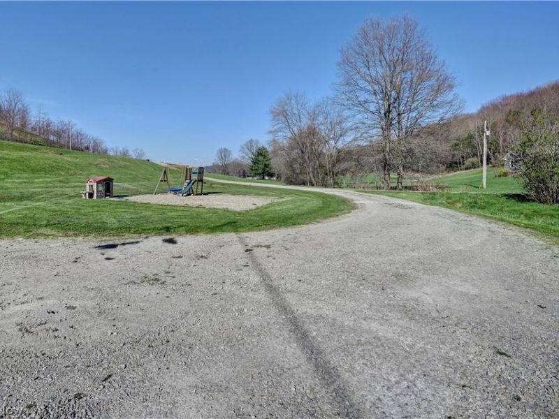 4747 Indian Hill Road SE, Uhrichsville, OH 44683 Photo 25