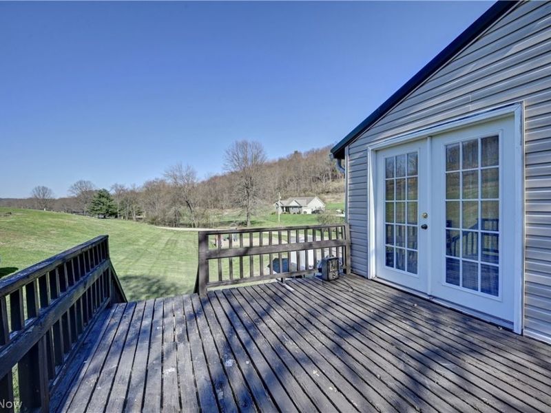 4747 Indian Hill Road SE, Uhrichsville, OH 44683 Photo 4