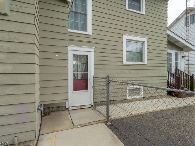 245 S Freedom Street, Ravenna, OH 44266 Photo 12