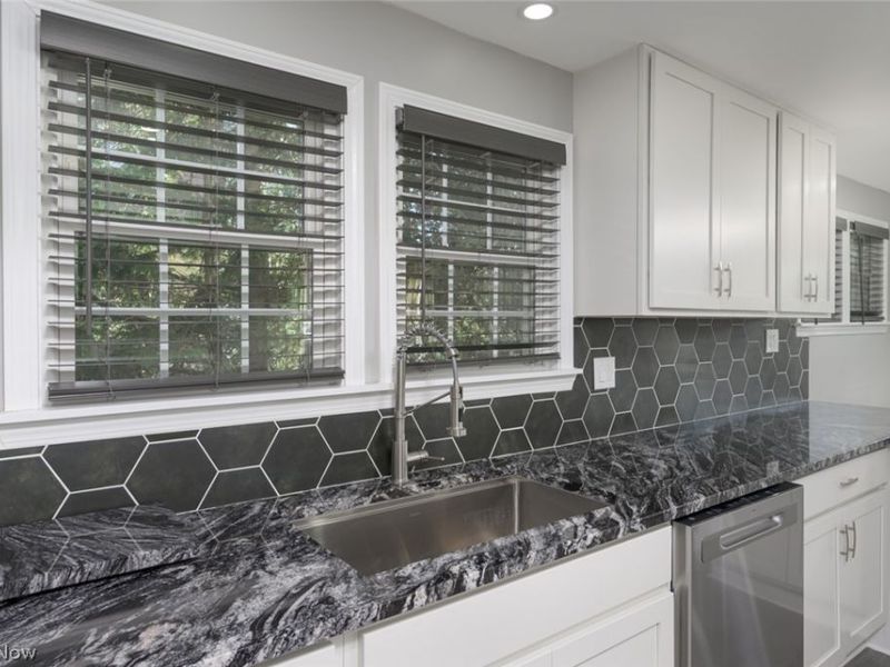 245 S Freedom Street, Ravenna, OH 44266 Photo 23