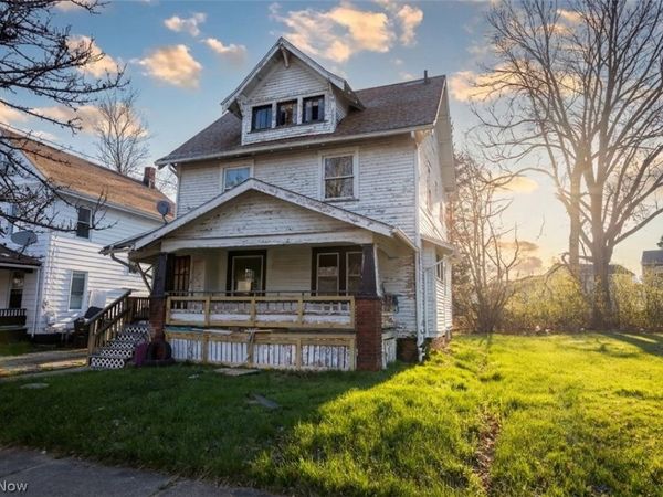 557 Wildwood Avenue , Akron, OH 44320