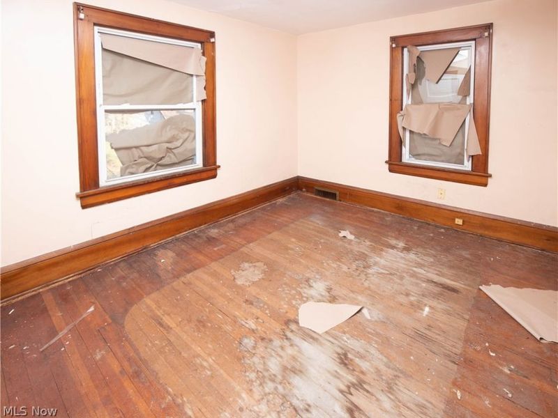 557 Wildwood Avenue, Akron, OH 44320 Photo 7