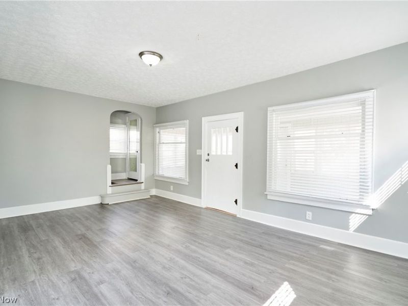 2154 12th Street SW, Akron, OH 44314 Photo 10