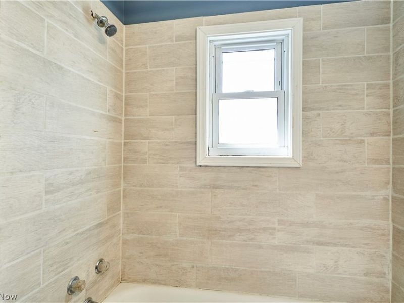 2154 12th Street SW, Akron, OH 44314 Photo 20