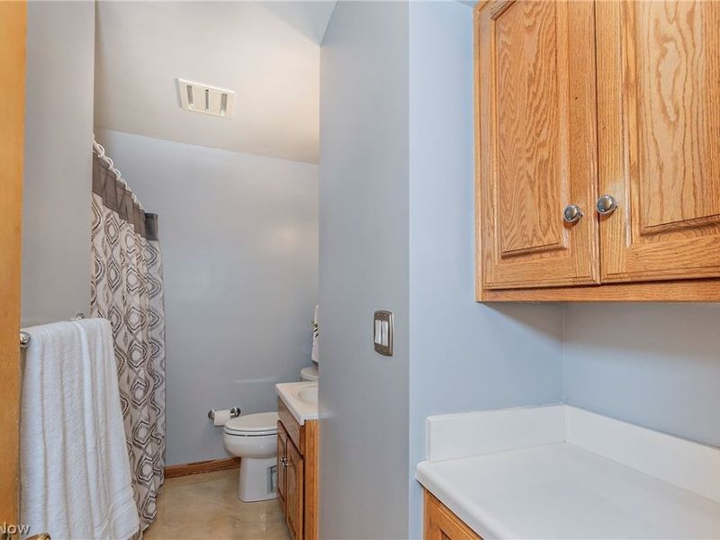 30104 Warren Road, Wickliffe, OH 44092 Photo 24