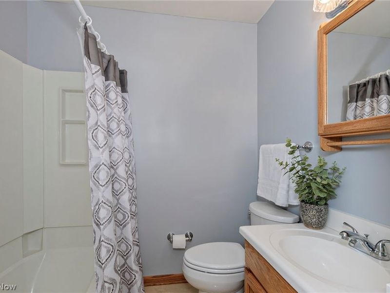 30104 Warren Road, Wickliffe, OH 44092 Photo 25