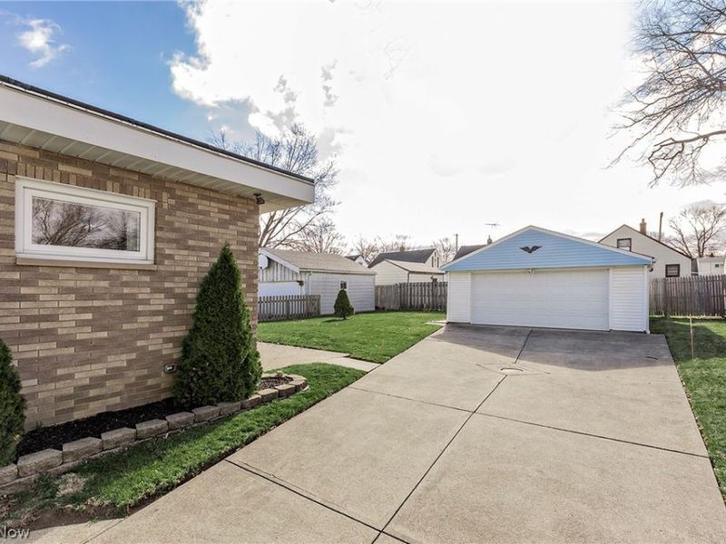 30104 Warren Road, Wickliffe, OH 44092 Photo 39