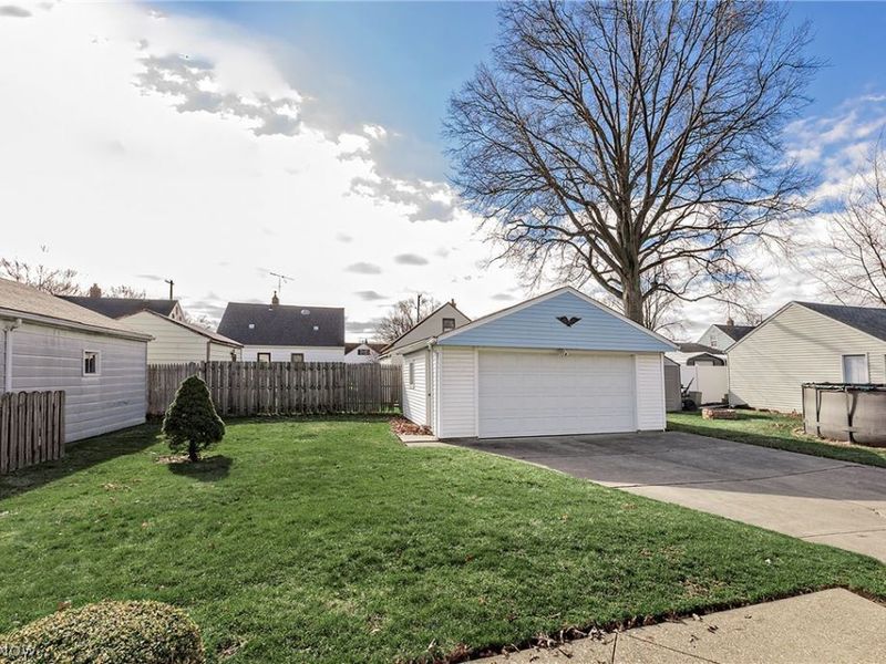 30104 Warren Road, Wickliffe, OH 44092 Photo 41