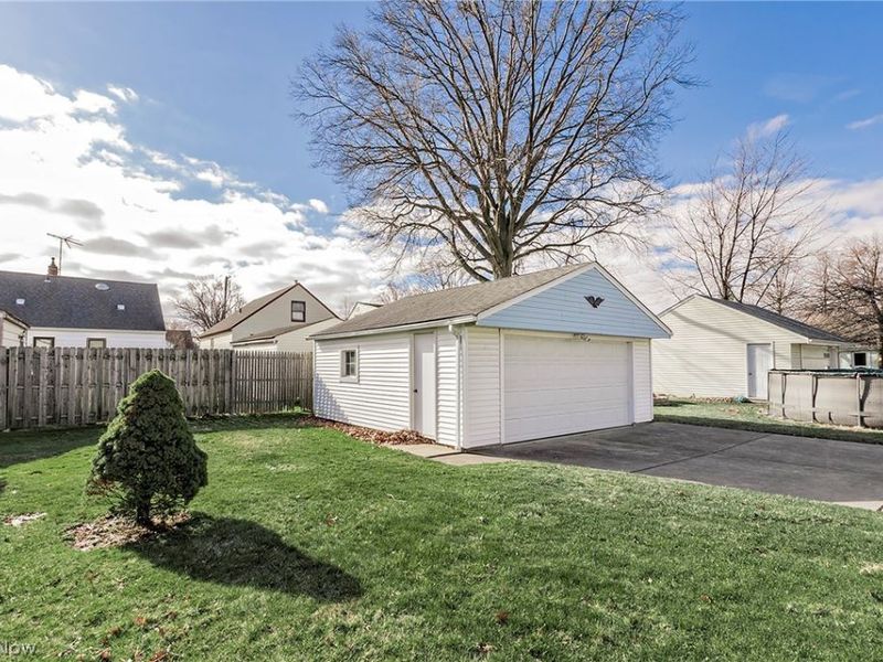 30104 Warren Road, Wickliffe, OH 44092 Photo 42