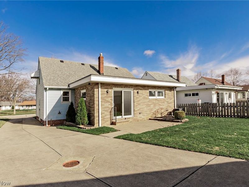 30104 Warren Road, Wickliffe, OH 44092 Photo 45