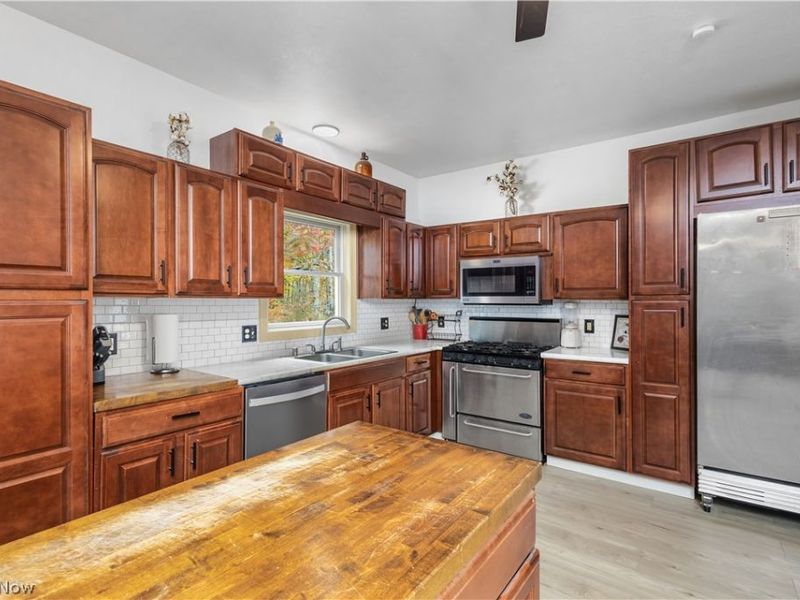 8737 Glenwood Road, Cumberland, OH 43732 Photo 7