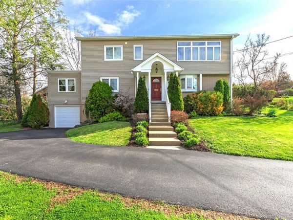 1829 Melrose Ave, Irwin, PA 15642