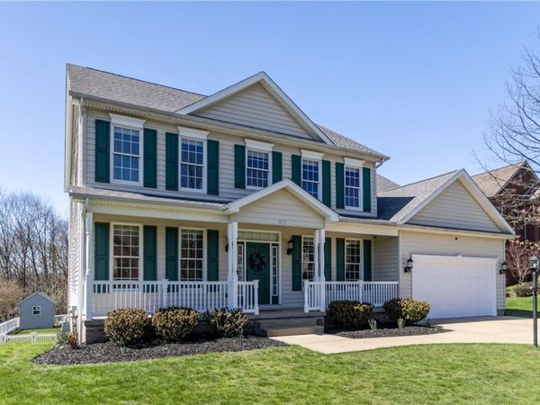 907 Gregory Ct, Cranberry Twp, PA 16066