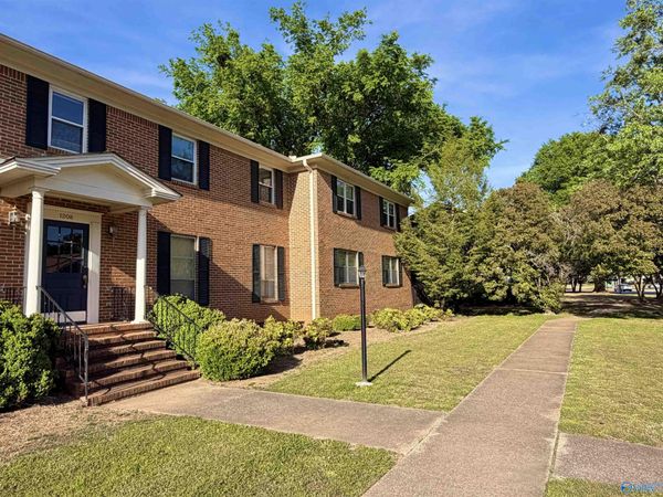 1208 Willowbrook Drive SE, Unit C, Huntsville, AL 35802