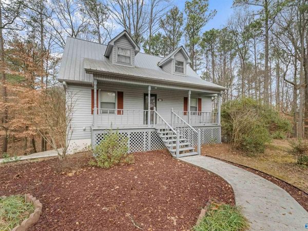 5615 Cherrywood Drive, Guntersville, AL 35976