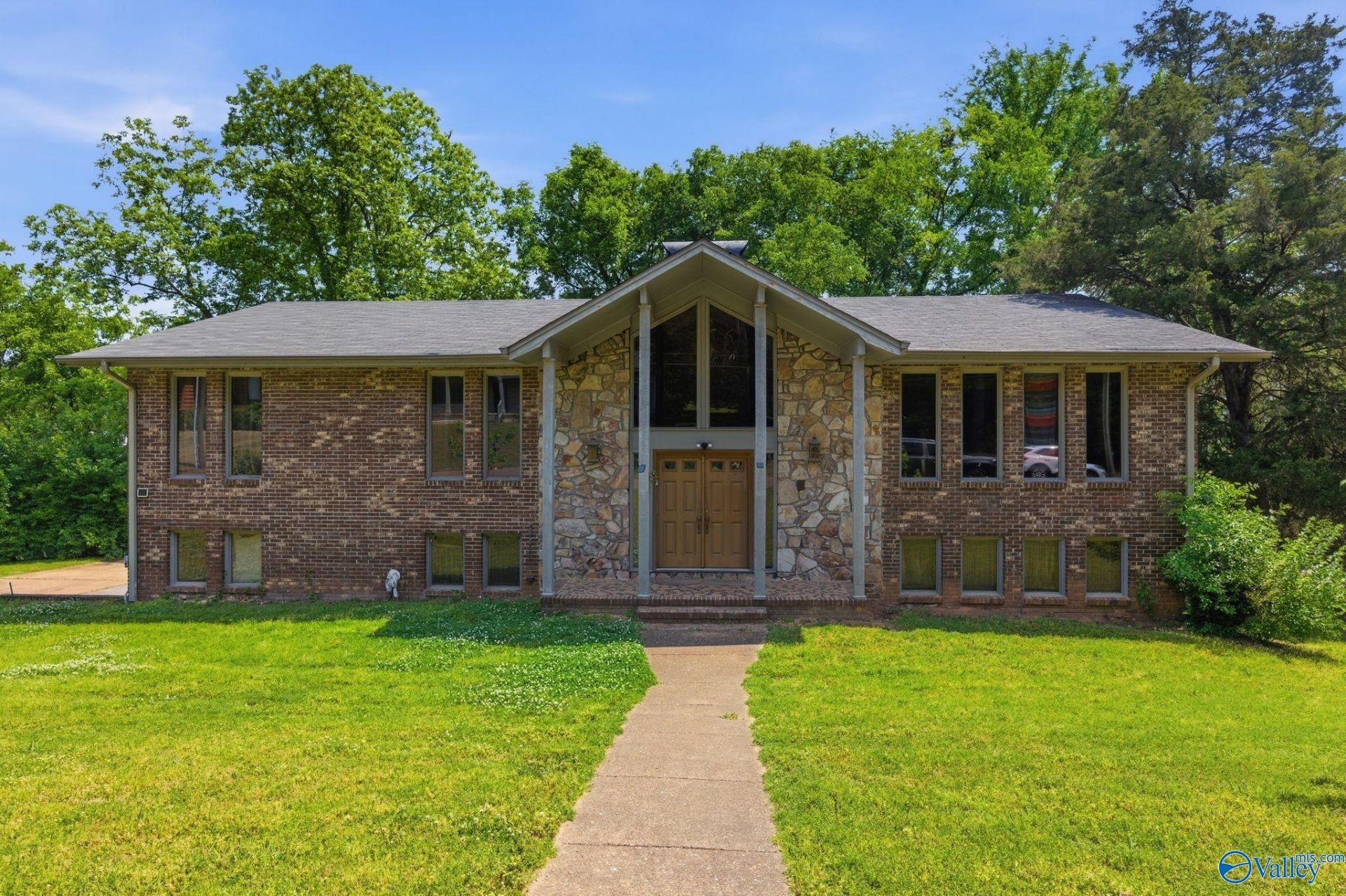 12021 Bell Mountain Drive SW Huntsville, AL 35803