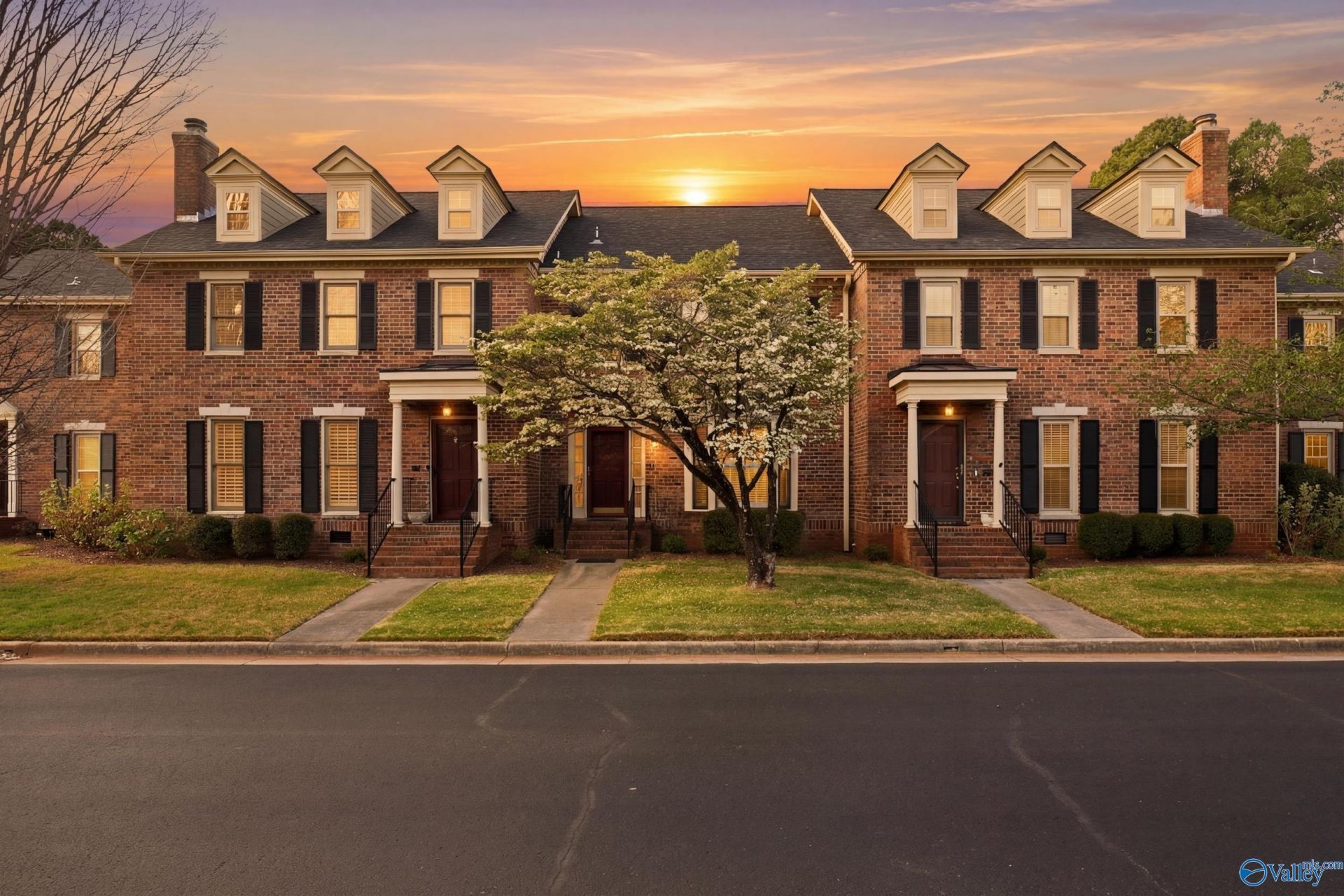 204 SW Inverness Drive, Unit 204, Huntsville, AL 35802 Main Photo