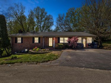122 Azalea Court, Mt Sterling, KY 40353