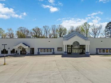 1868 KY-192, London, KY 40744