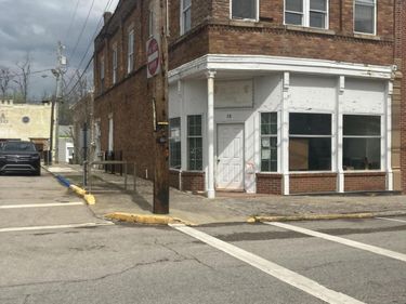 28 W Main Street, Owingsville, KY 40360