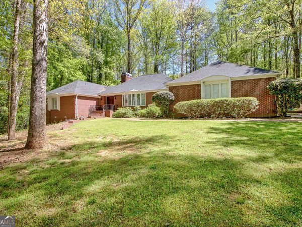 455 Birkdale Drive, Fayetteville, GA 30215