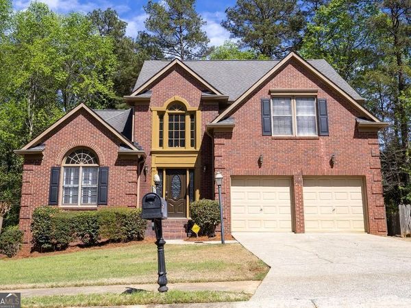 1194 Manor Crest Court NE, Marietta, GA 30068