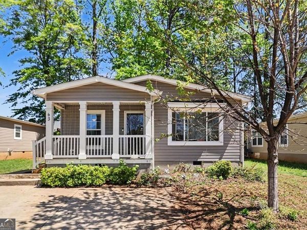 63 Willow Drive E, Newnan, GA 30263
