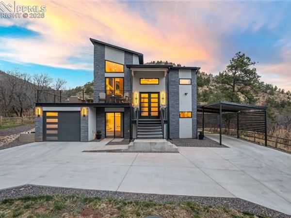 284 Crystal Park Road, Manitou Springs, CO 80829