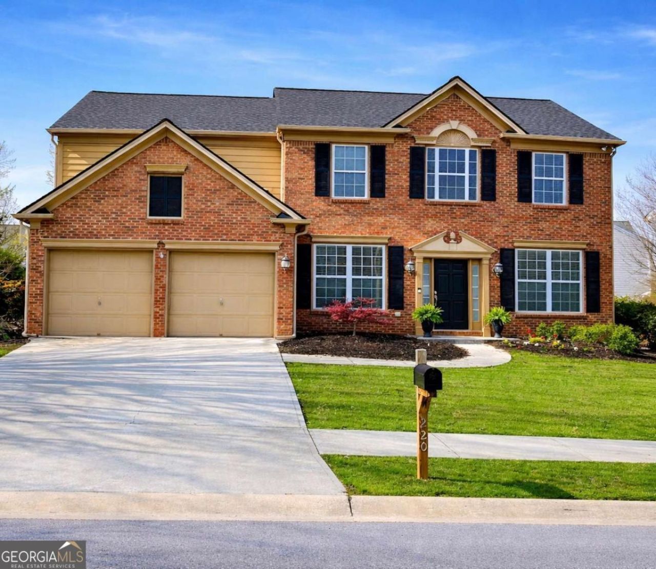 220 Revillion Way, Woodstock, GA 30188 Main Photo