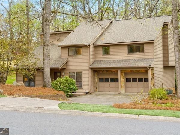 2252 Chimney Springs Drive, Marietta, GA 30062