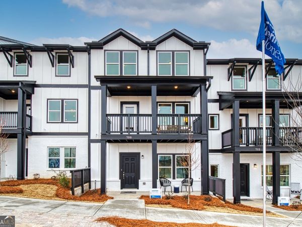 708 Mulberry Walk, Woodstock, GA 30189